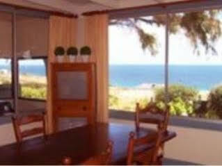 Seaview Lodge بنيشو المظهر الخارجي الصورة